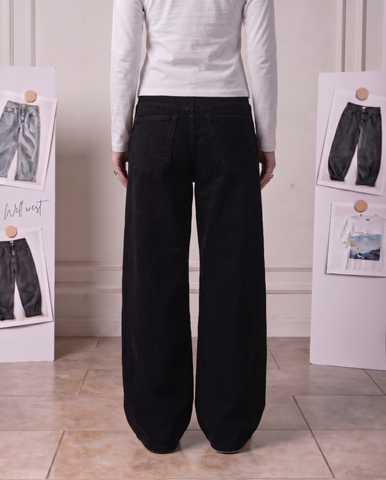 Pitch Black Jeans - Loose Fit - UNISEX